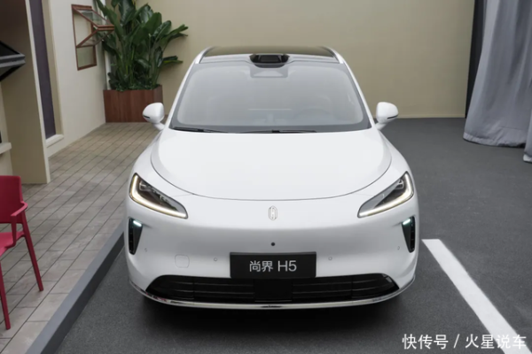 股海策略 15.98万起，上市一小时大定1万辆？鸿蒙智行第五界真火了